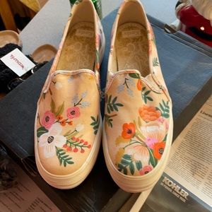 women’s sneakers